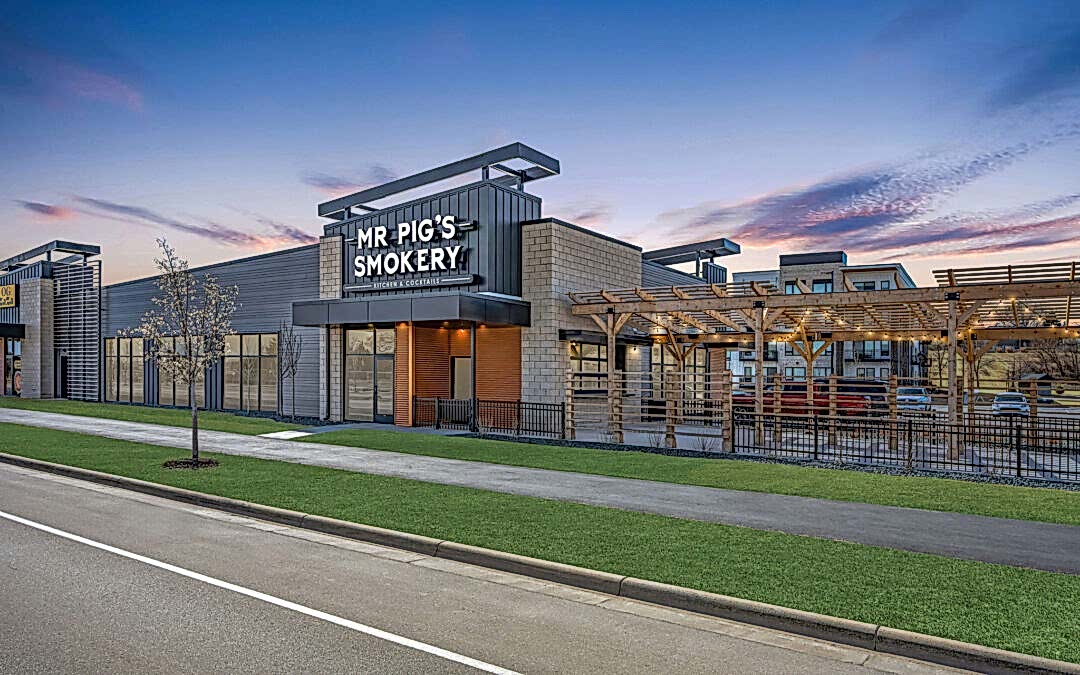 Maximizing Minnesota Seasons: Outdoor Dining Space Design That Works Year-Round
